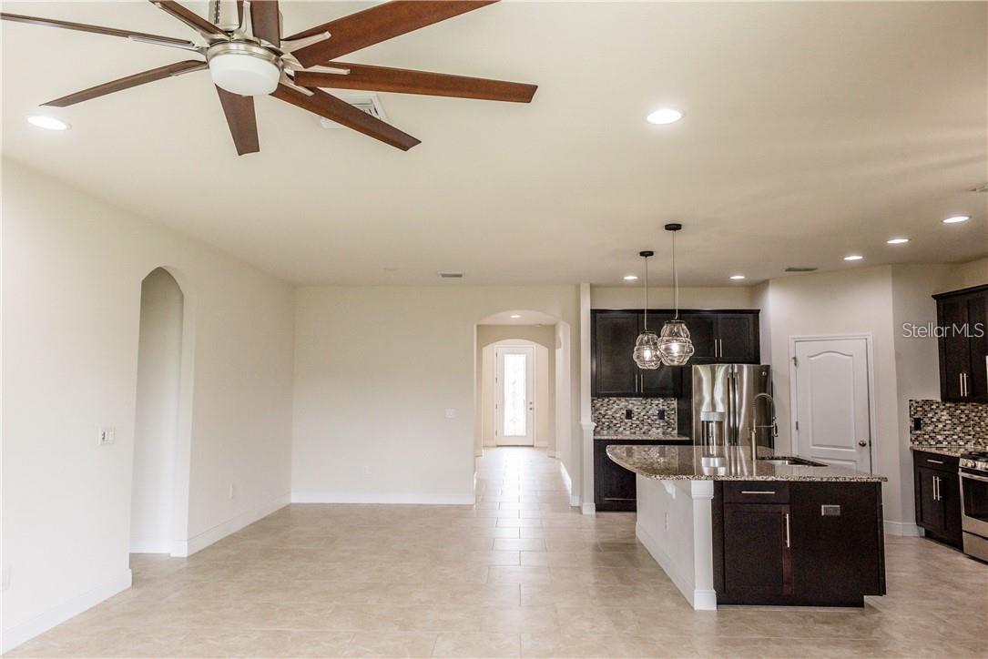 11239 SPRING POINT CIR, RIVERVIEW, FL, 33579