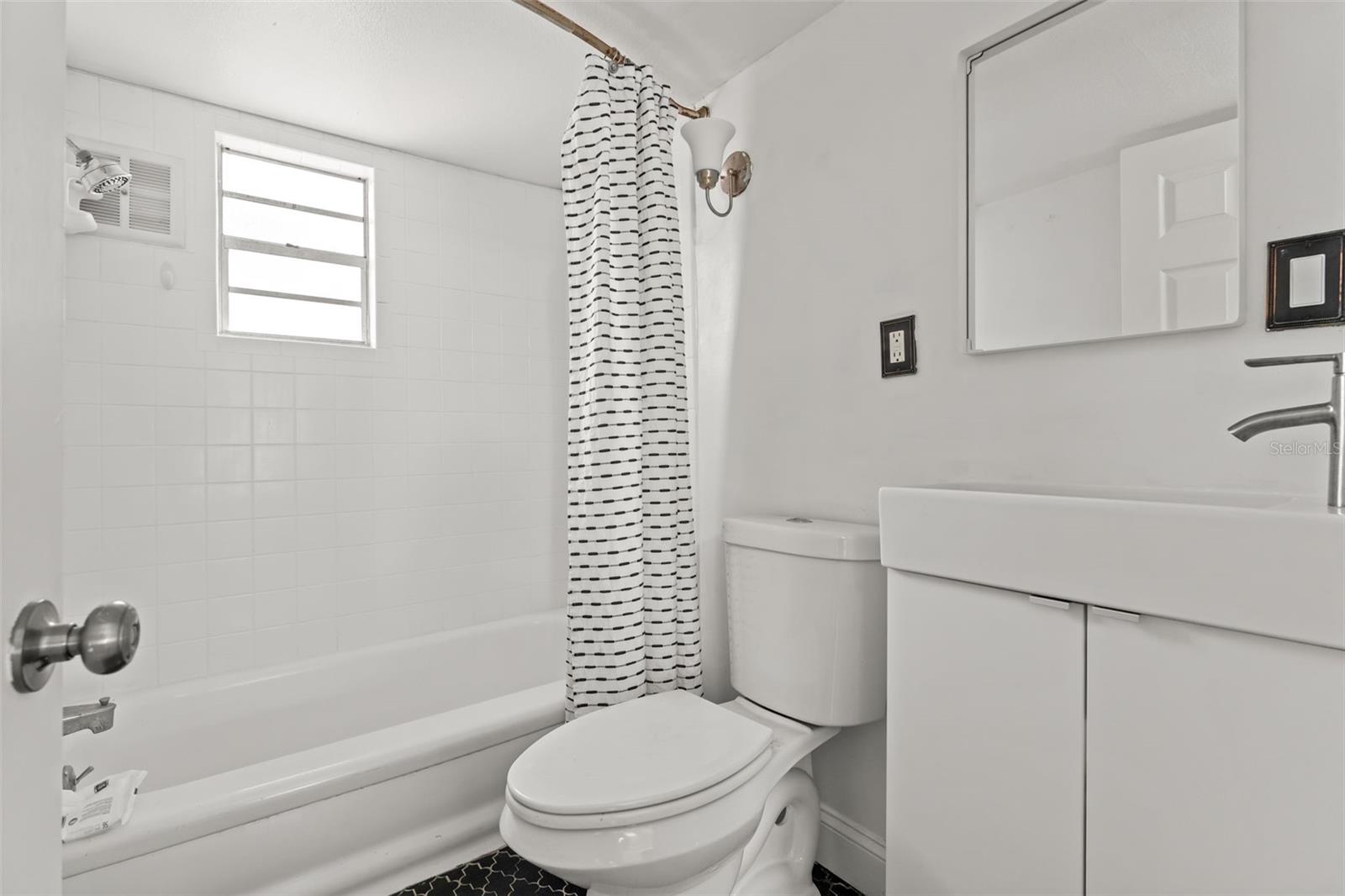 4400 2ND AVE S, ST PETERSBURG, FL, 33711