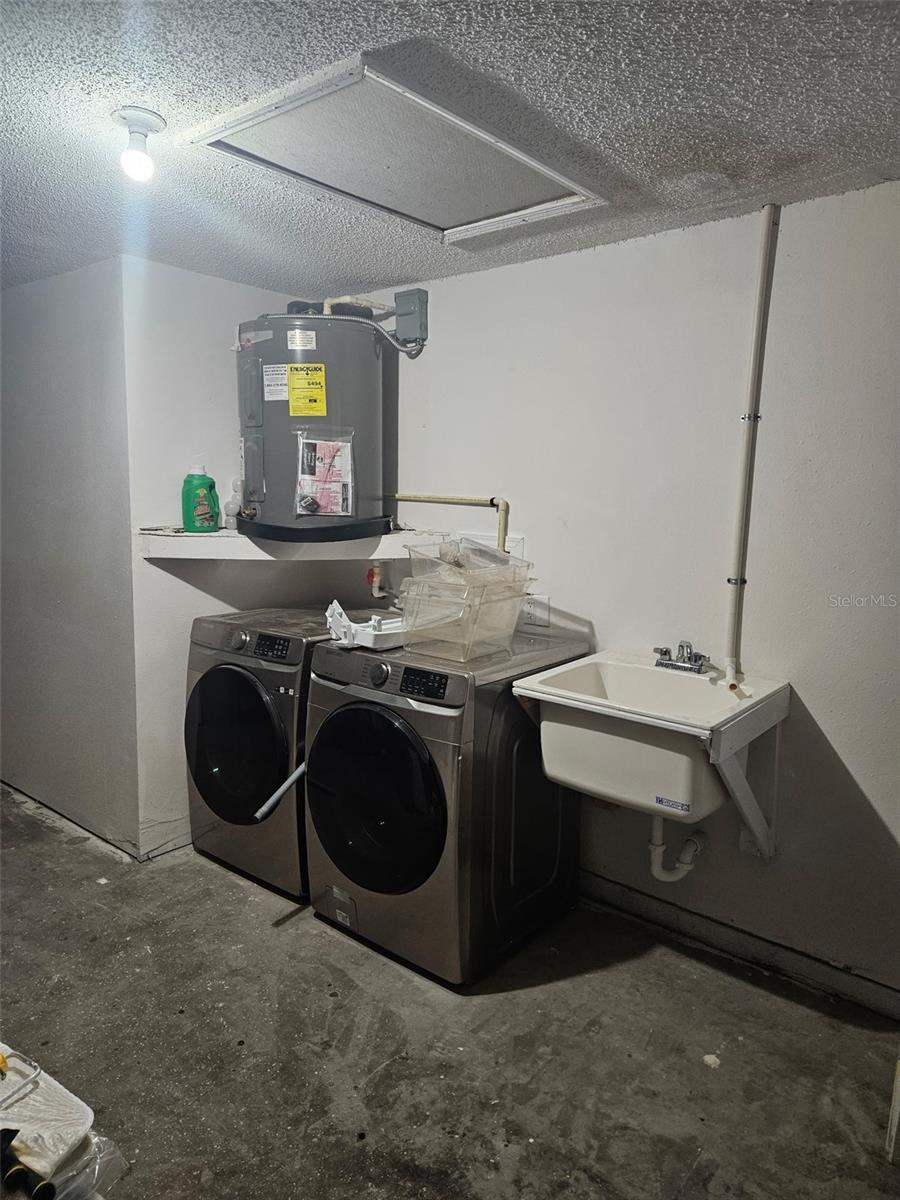 6241 WESTPORT DR, PORT RICHEY, FL, 34668