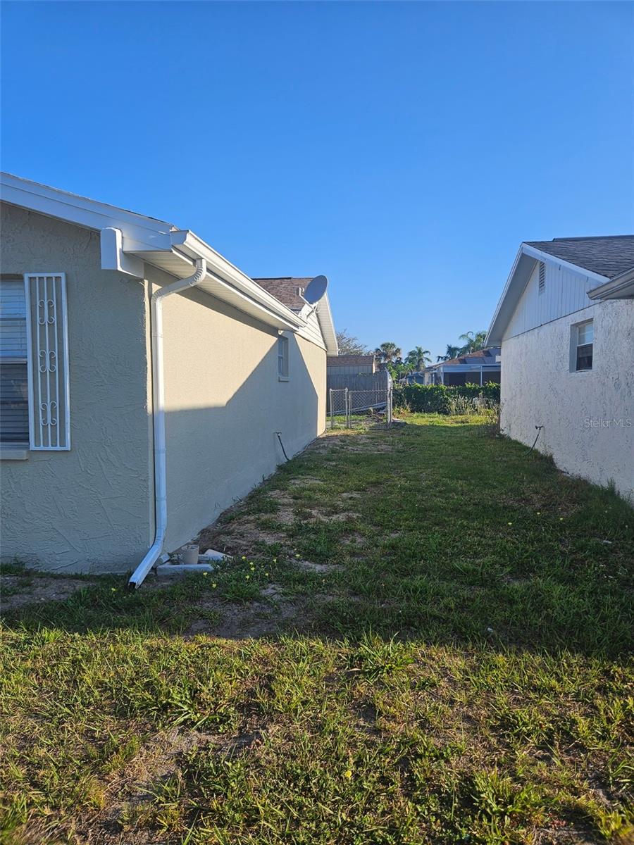 6241 WESTPORT DR, PORT RICHEY, FL, 34668