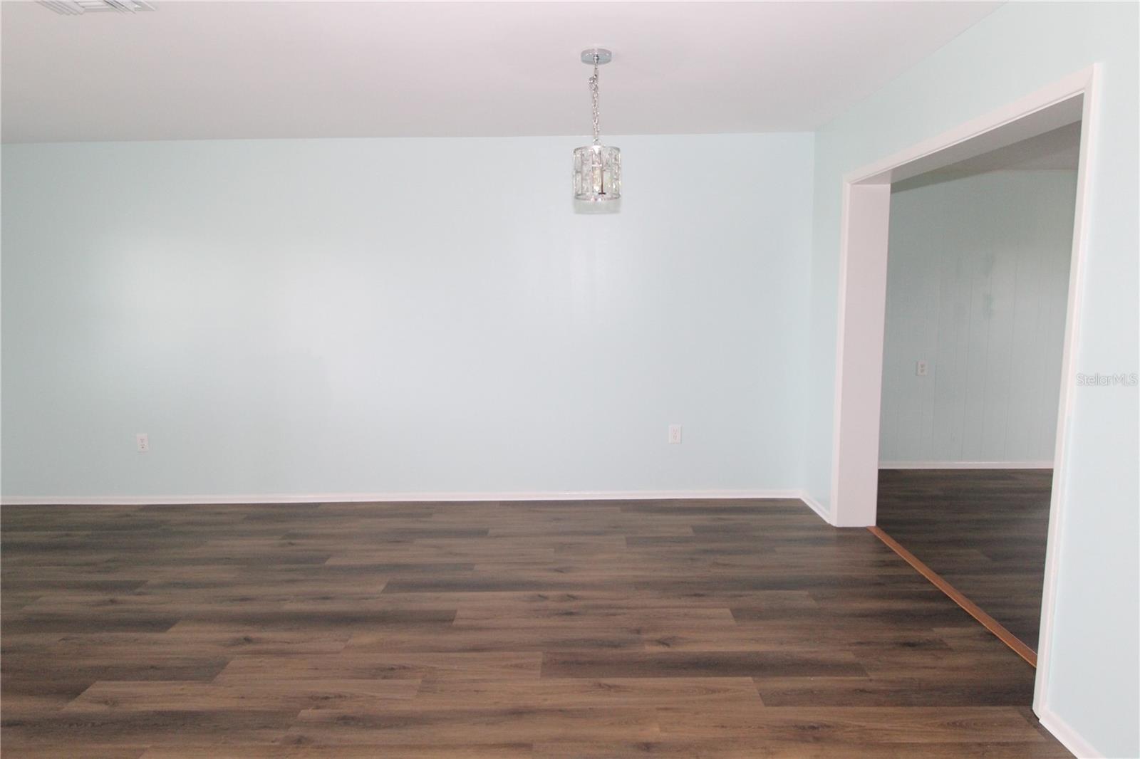 1104 DESERT HILLS DR, SUN CITY CENTER, FL, 33573