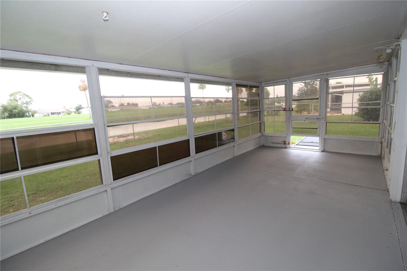 1104 DESERT HILLS DR, SUN CITY CENTER, FL, 33573