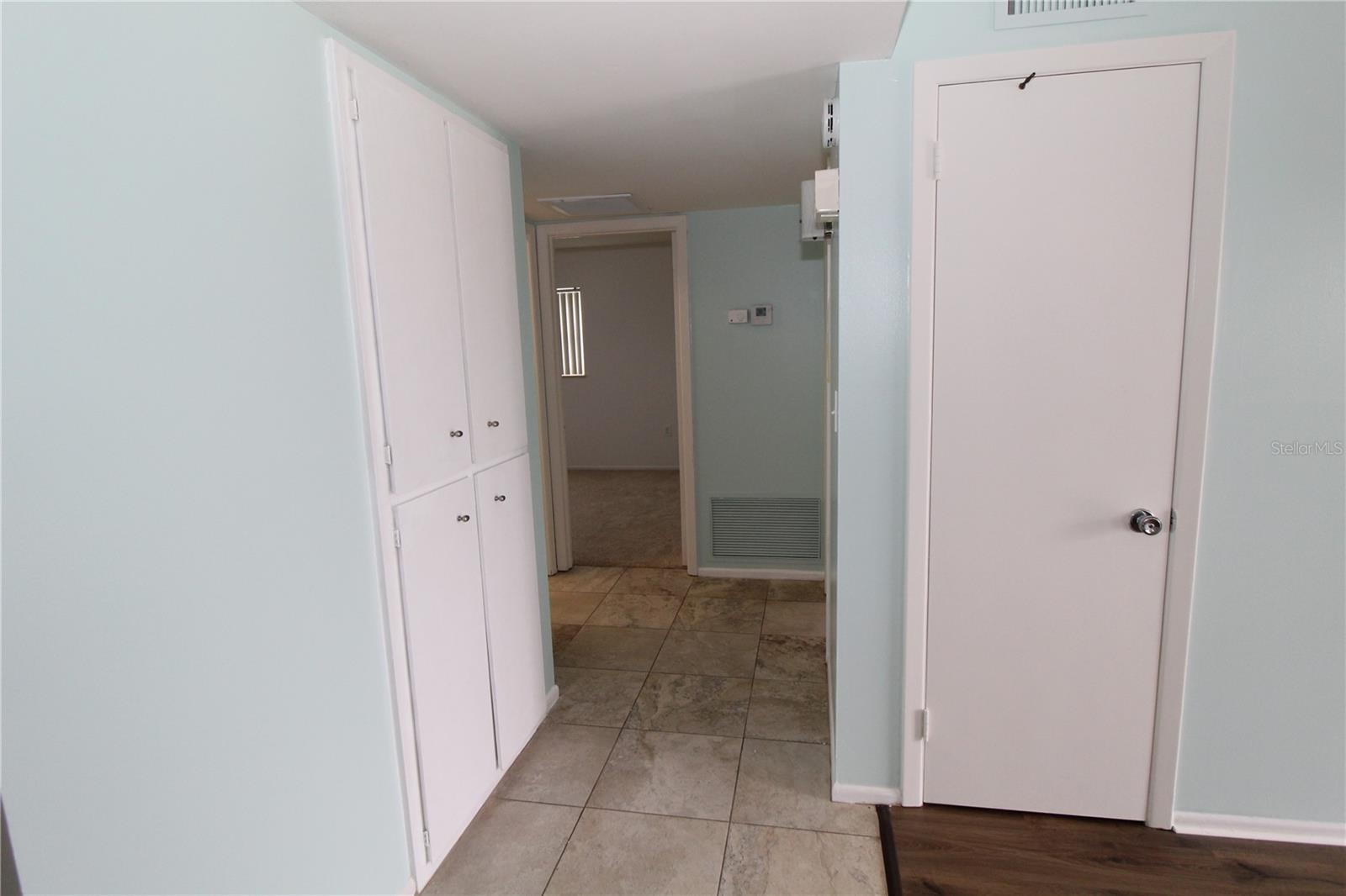 1104 DESERT HILLS DR, SUN CITY CENTER, FL, 33573