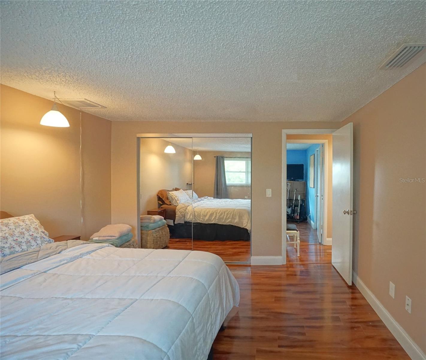 3131 W PARIS ST, TAMPA, FL, 33614