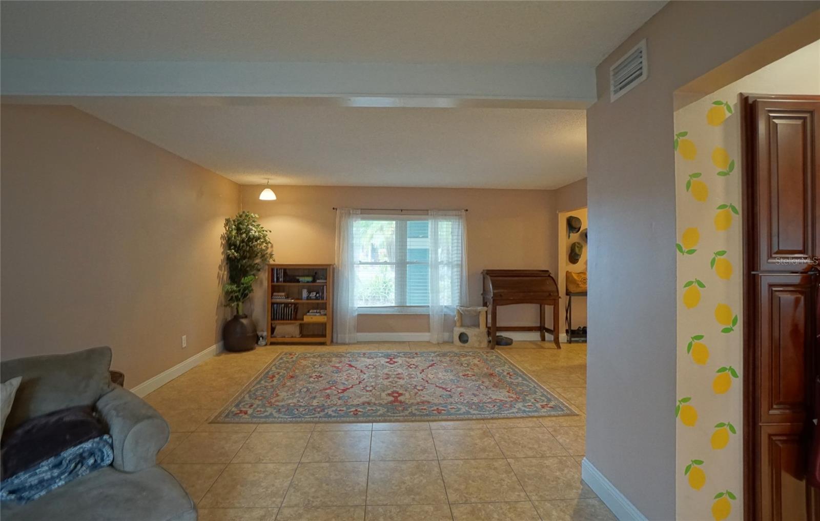 3131 W PARIS ST, TAMPA, FL, 33614