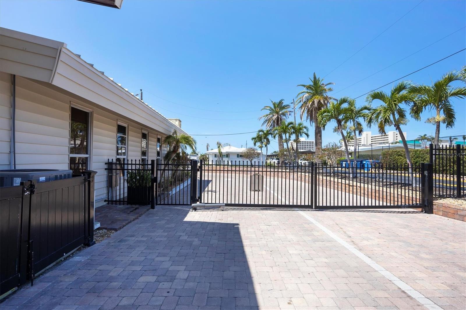 6005 MIDNIGHT PASS RD #N13, SARASOTA, FL, 34242