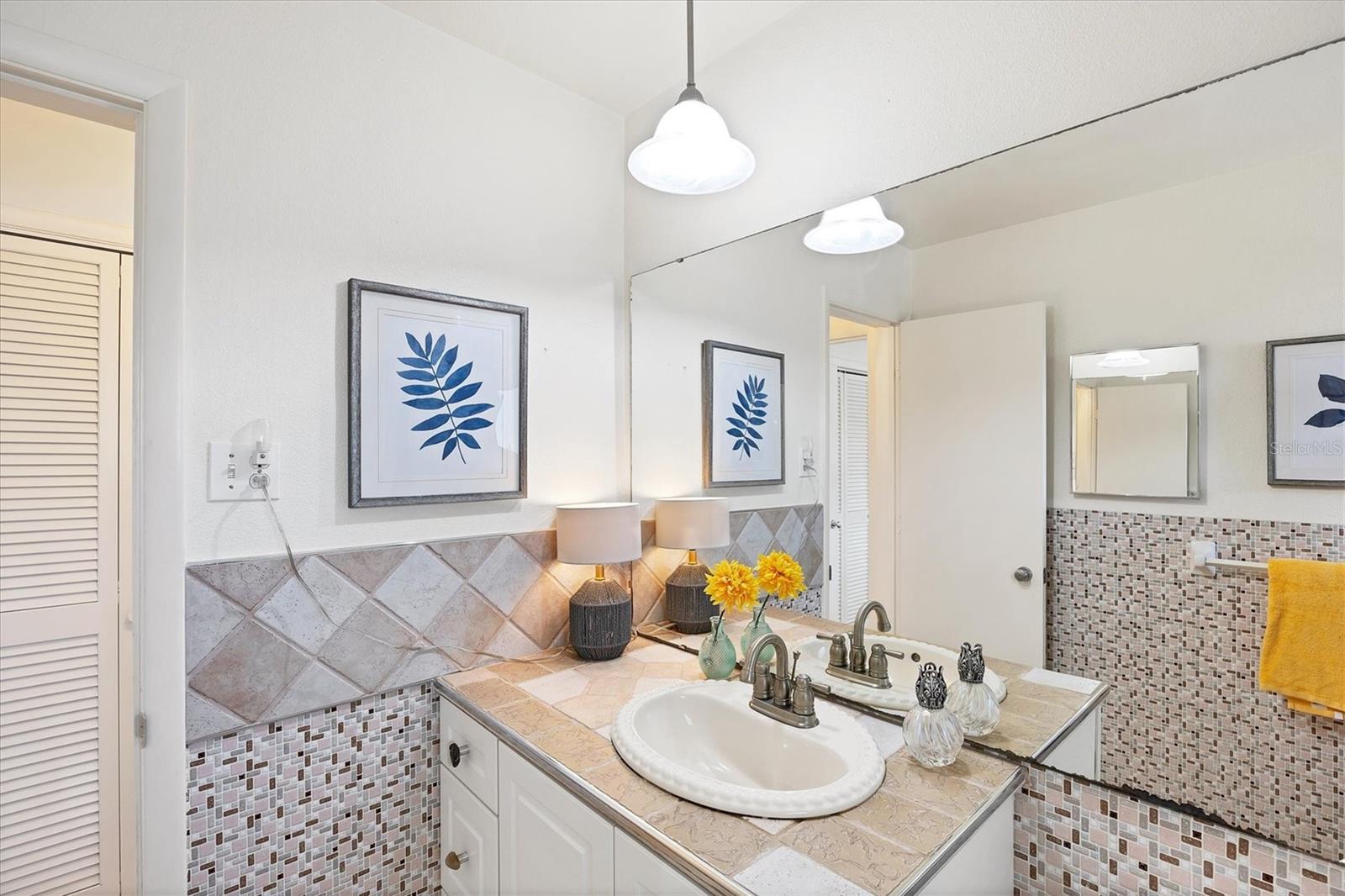 6005 MIDNIGHT PASS RD #N13, SARASOTA, FL, 34242