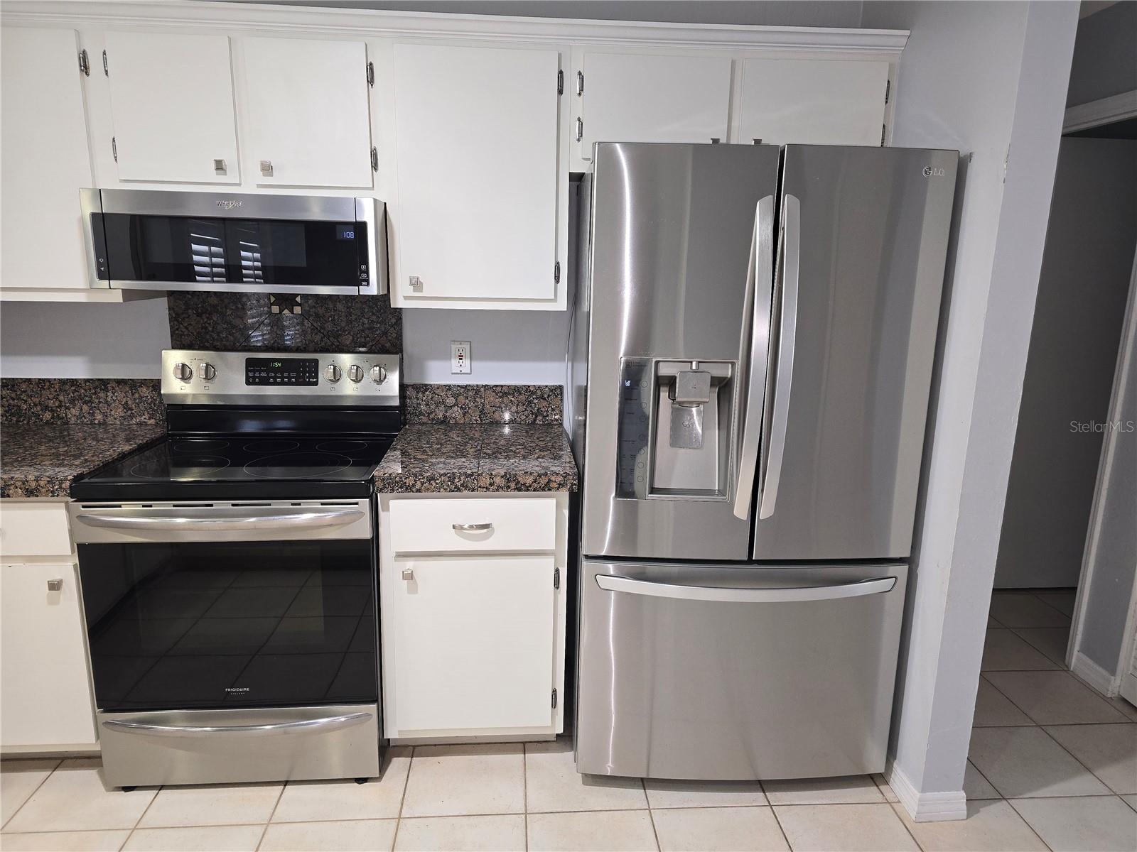 421 TROPICANA PKWY E, CAPE CORAL, FL, 33909