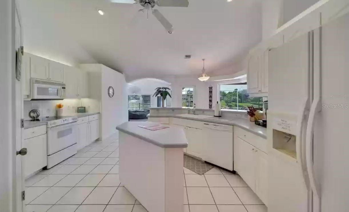 838 BOUNDARY BLVD, ROTONDA WEST, FL, 33947