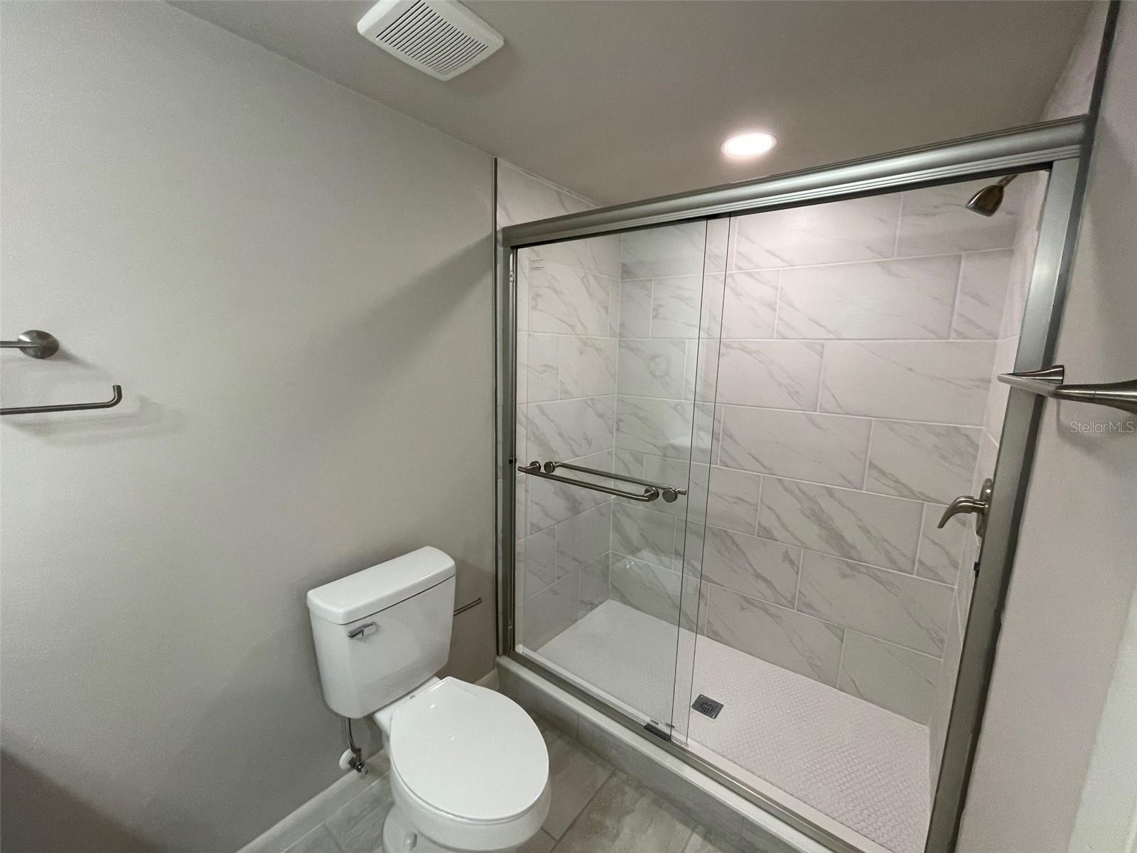 1045 SE 18TH TER, GAINESVILLE, FL, 32641