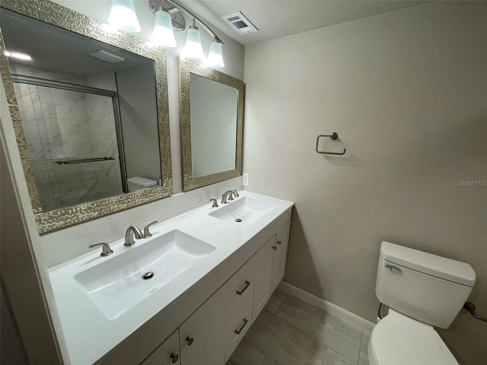 1045 SE 18TH TER, GAINESVILLE, FL, 32641