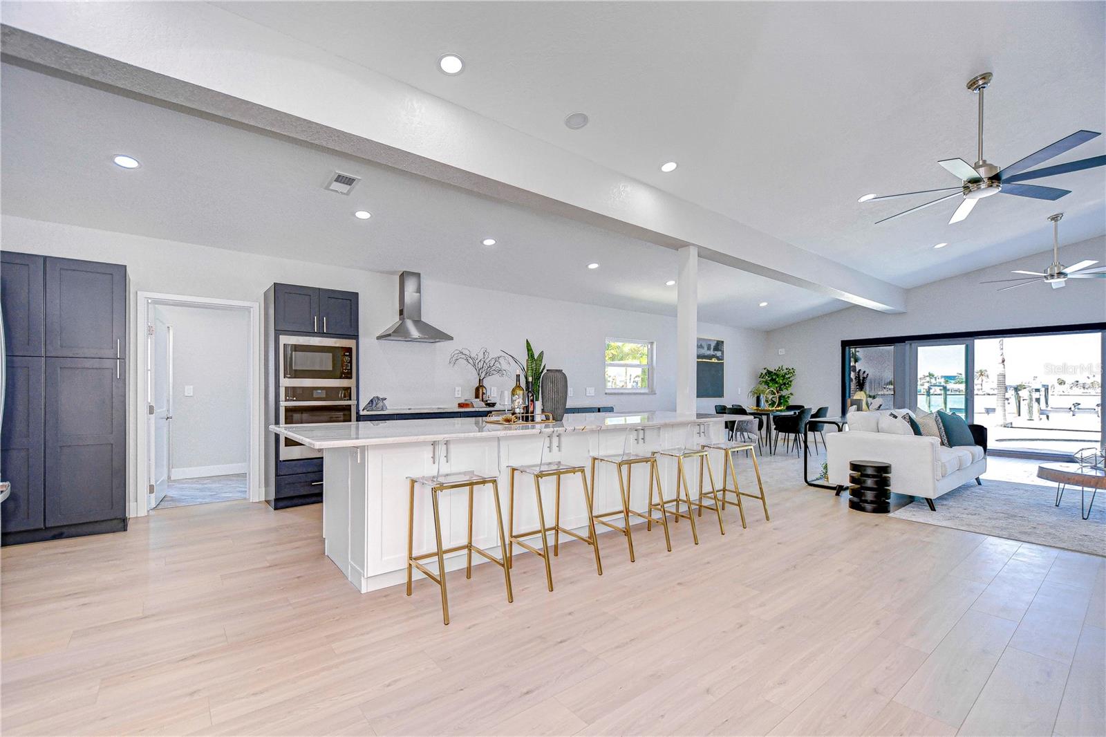 568 CRYSTAL DR, MADEIRA BEACH, FL, 33708