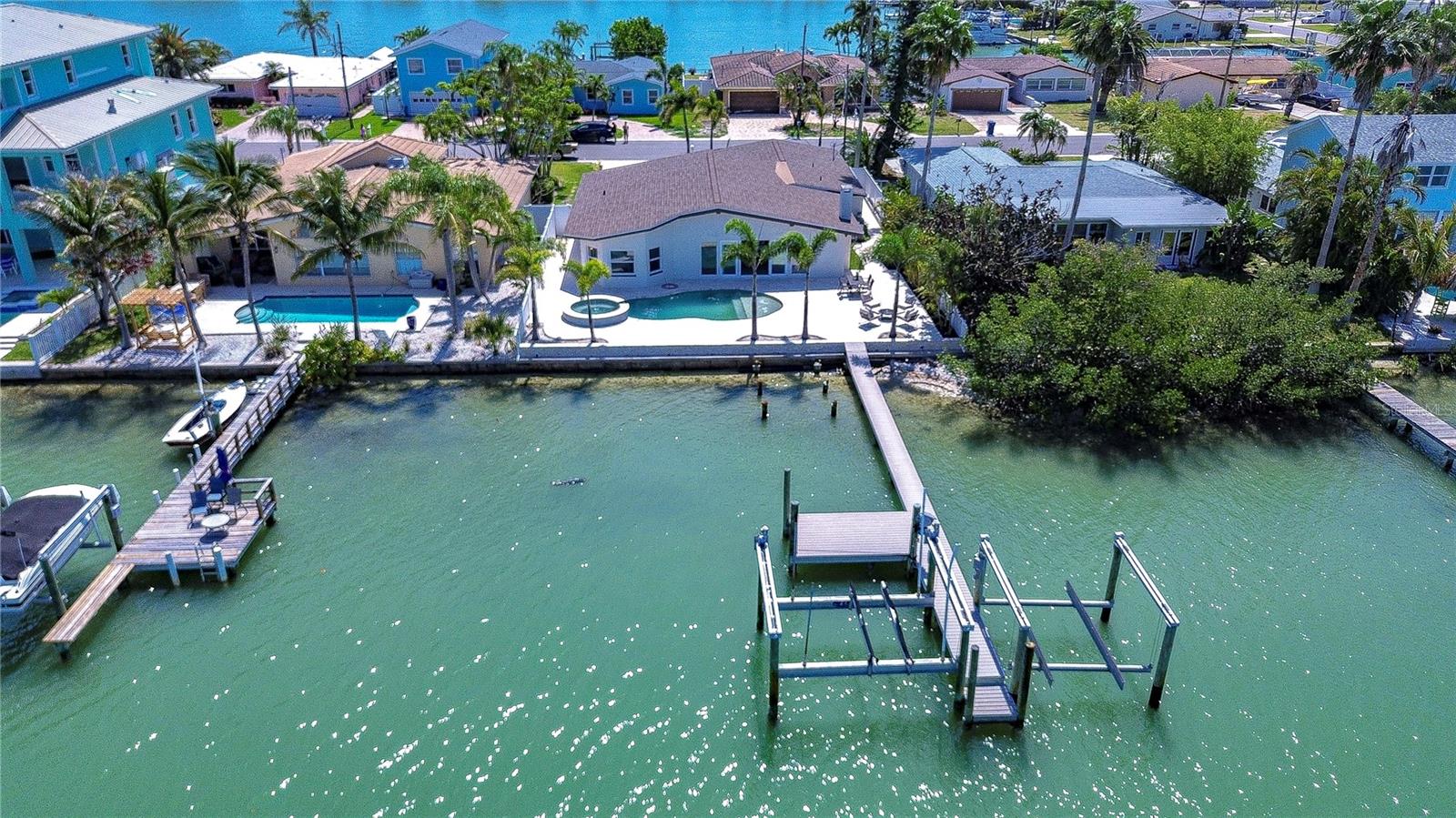 568 CRYSTAL DR, MADEIRA BEACH, FL, 33708