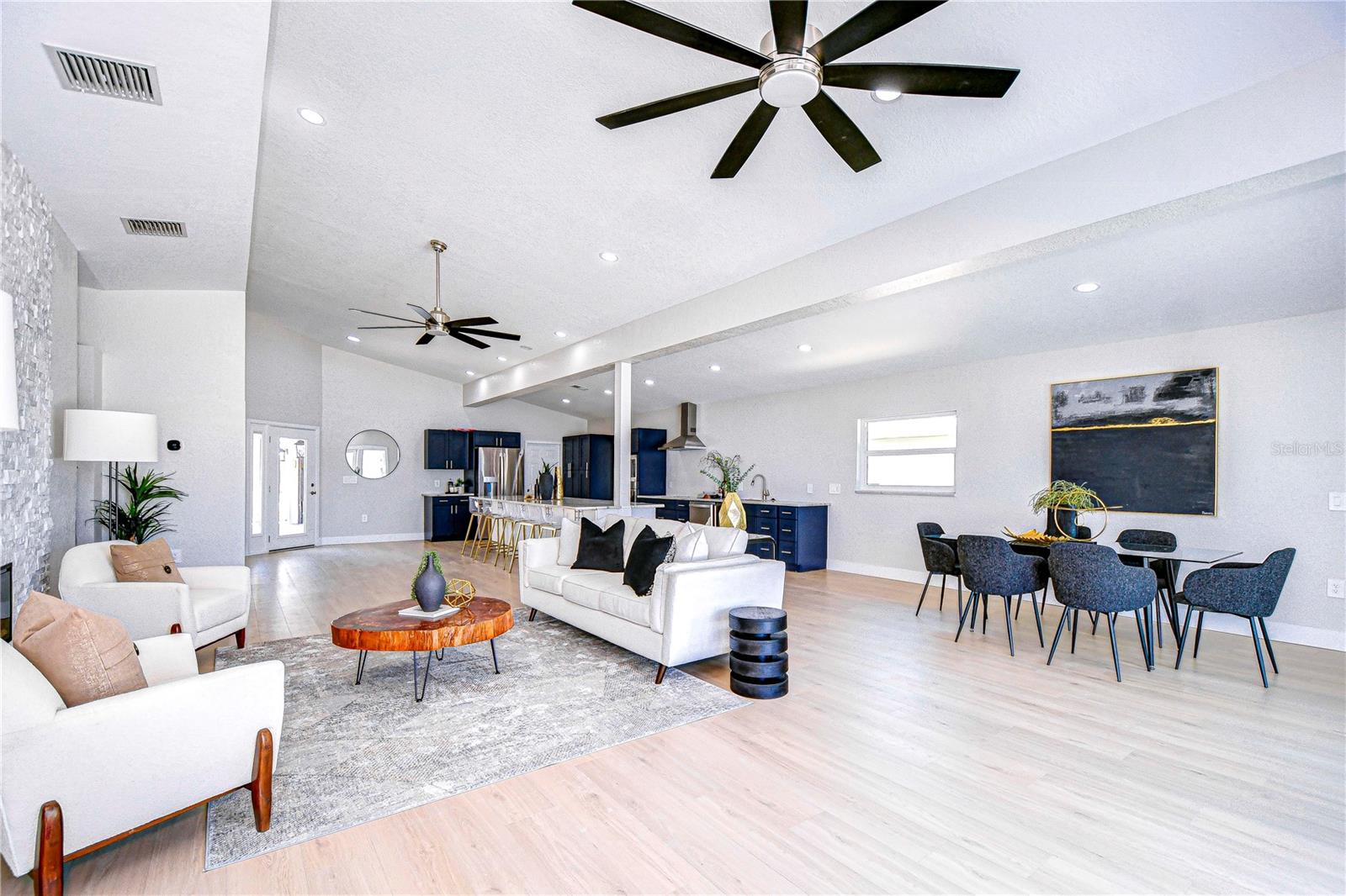 568 CRYSTAL DR, MADEIRA BEACH, FL, 33708