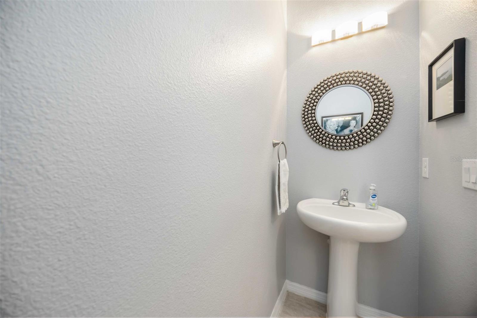 2239 ELLAROSE CIR, SARASOTA, FL, 34232