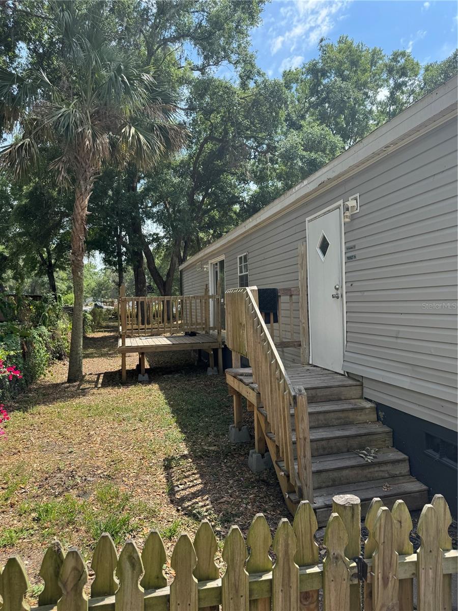 39204 BAY AVE, ZEPHYRHILLS, FL, 33540