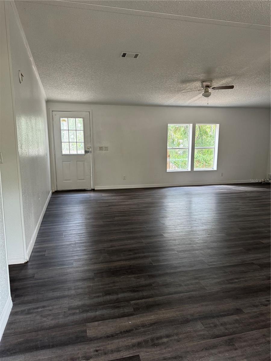 39204 BAY AVE, ZEPHYRHILLS, FL, 33540