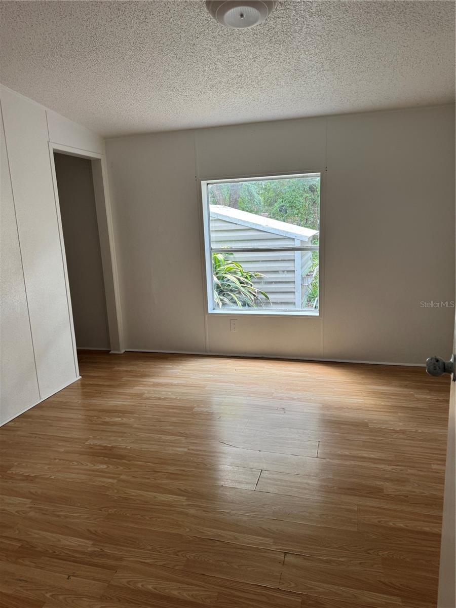 39204 BAY AVE, ZEPHYRHILLS, FL, 33540