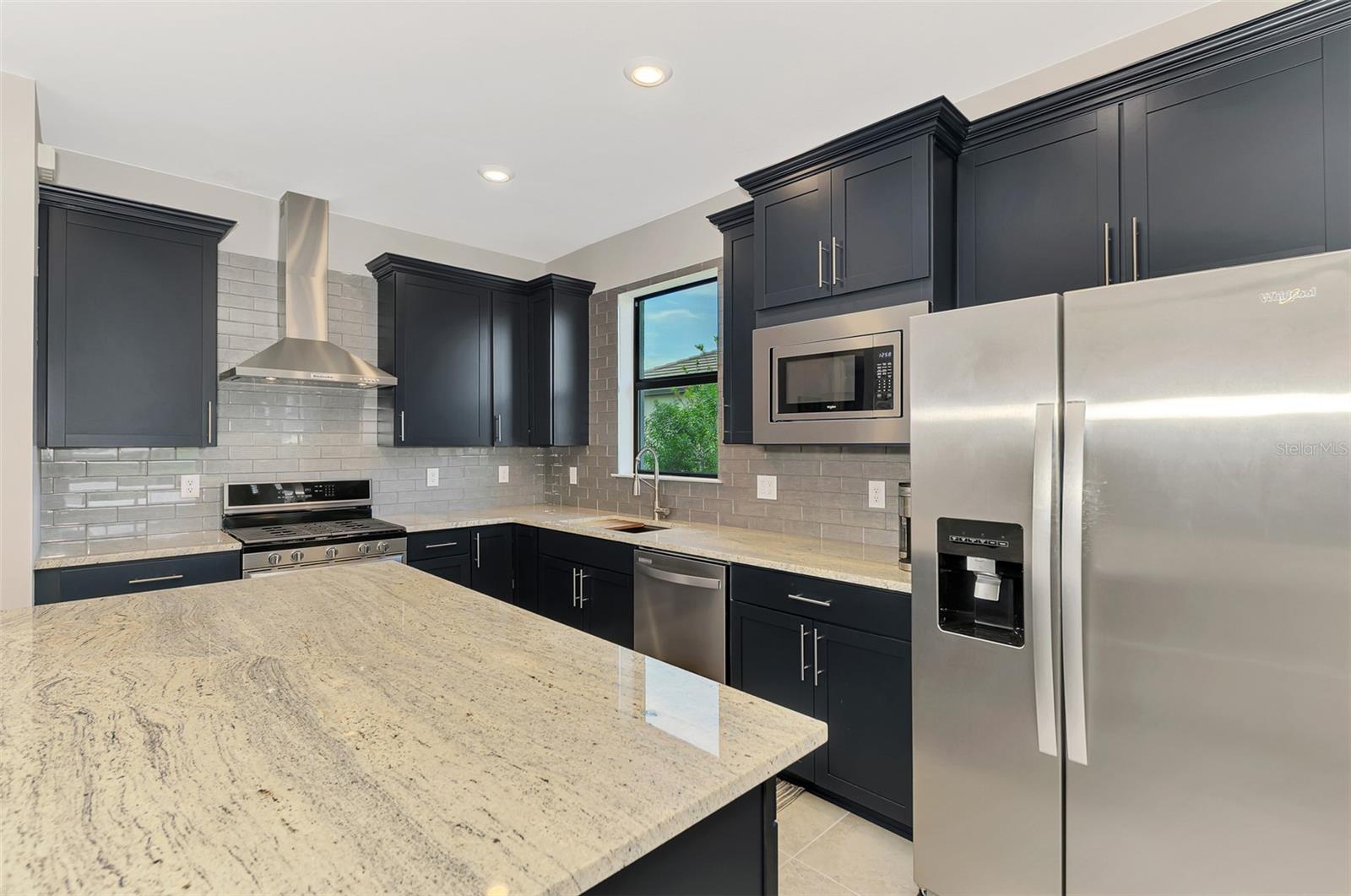 6252 WINDING PINE DR, NOKOMIS, FL, 34275