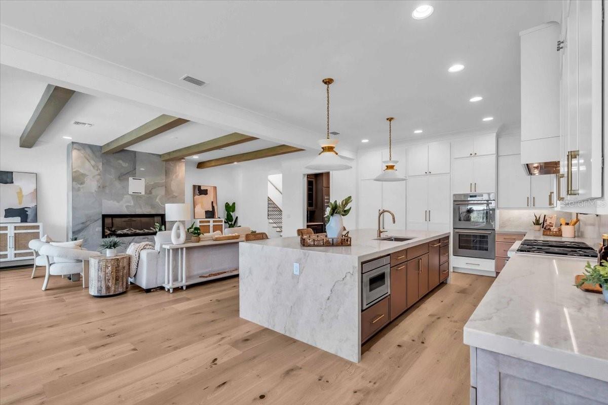 4607 W LAMB AVE, TAMPA, FL, 33629