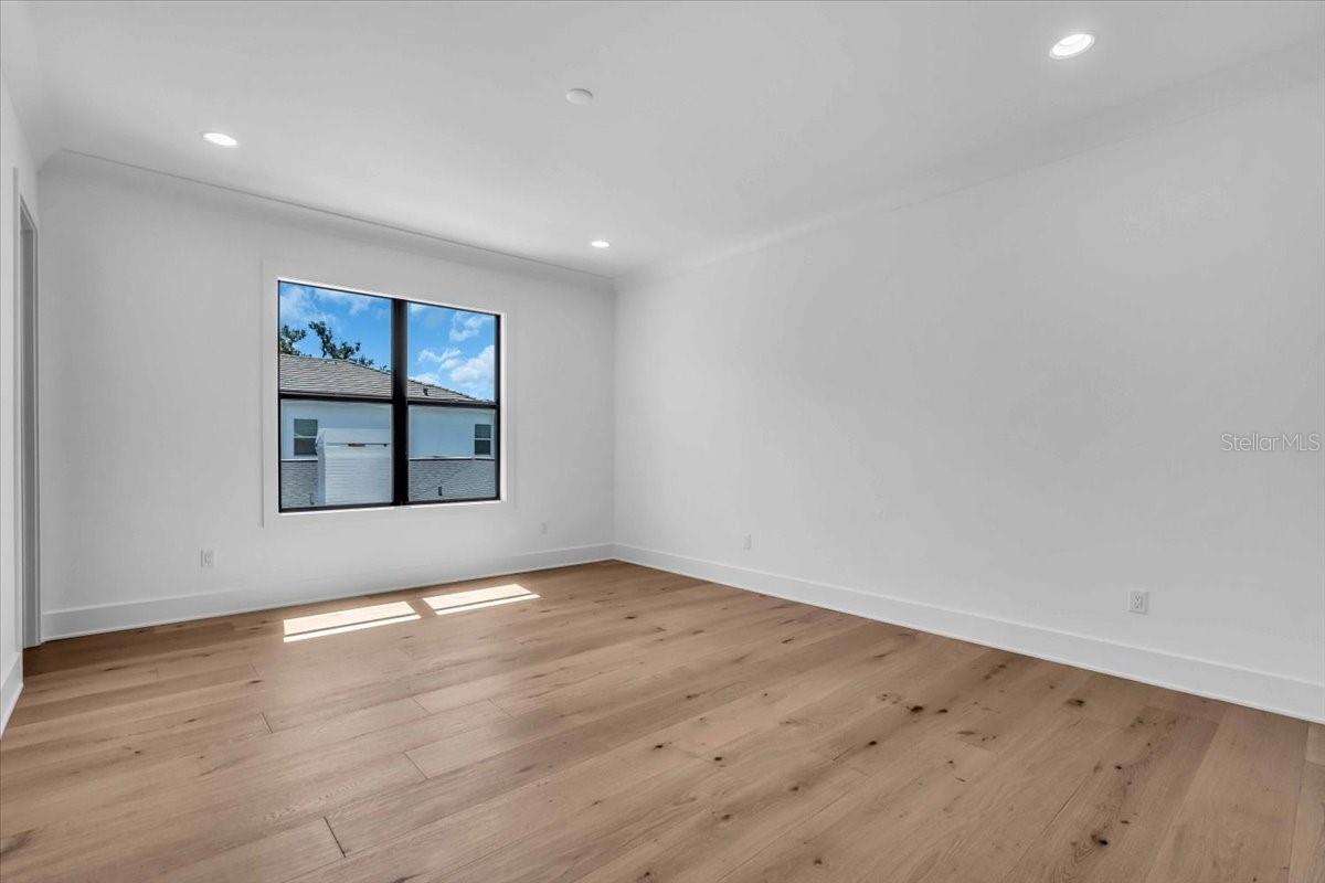 4607 W LAMB AVE, TAMPA, FL, 33629