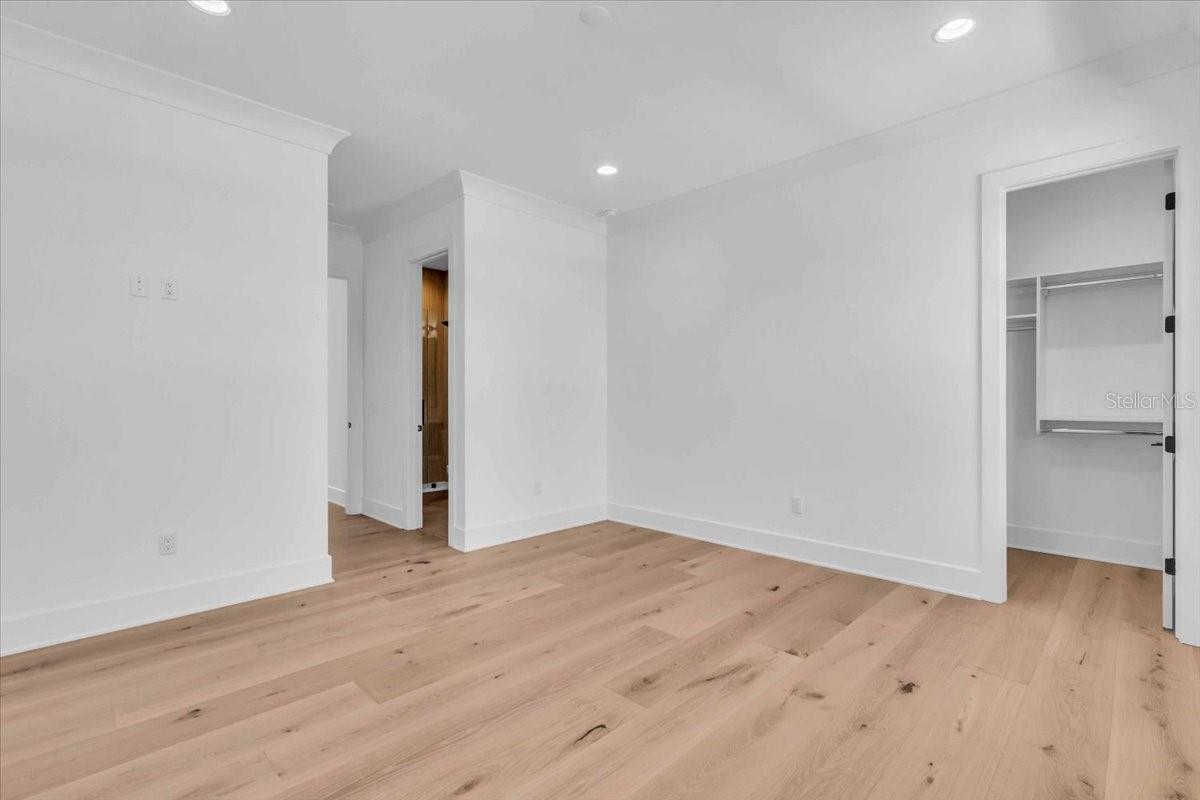 4607 W LAMB AVE, TAMPA, FL, 33629