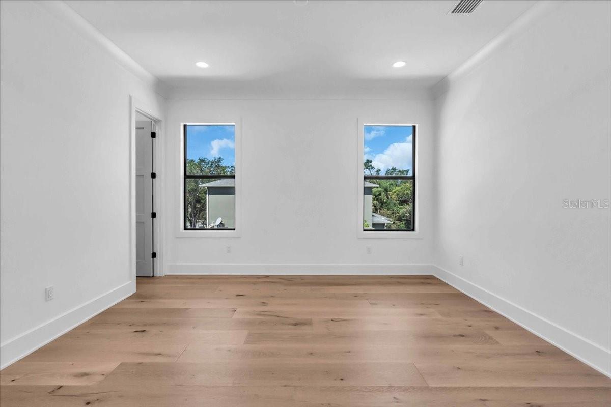 4607 W LAMB AVE, TAMPA, FL, 33629