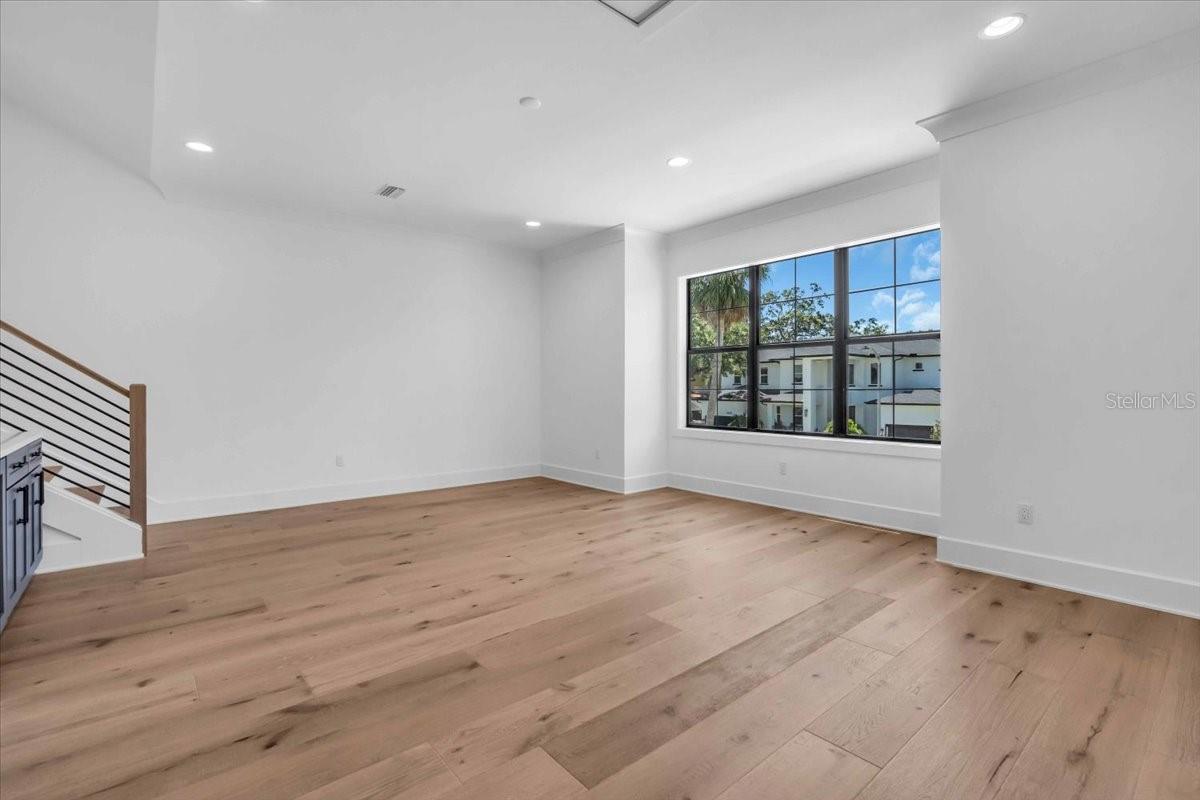 4607 W LAMB AVE, TAMPA, FL, 33629