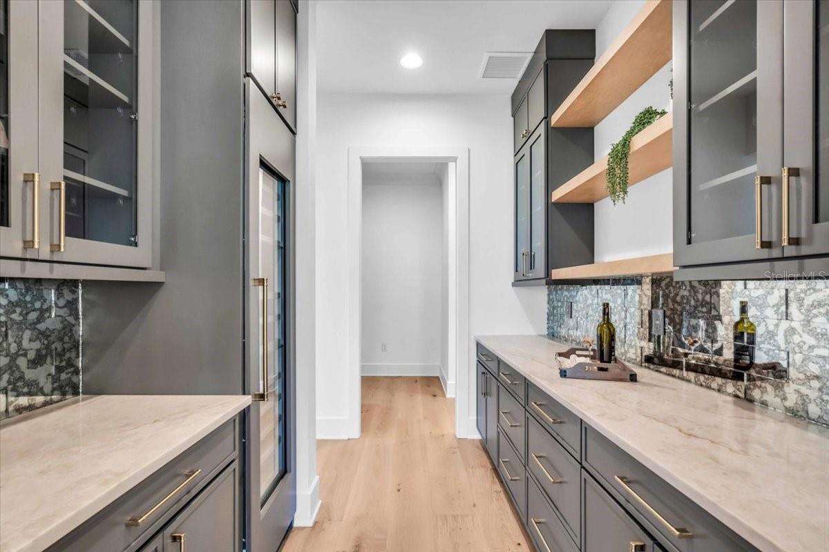 4607 W LAMB AVE, TAMPA, FL, 33629