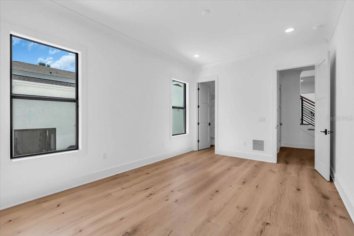 4607 W LAMB AVE, TAMPA, FL, 33629