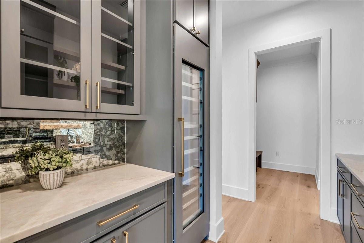 4607 W LAMB AVE, TAMPA, FL, 33629