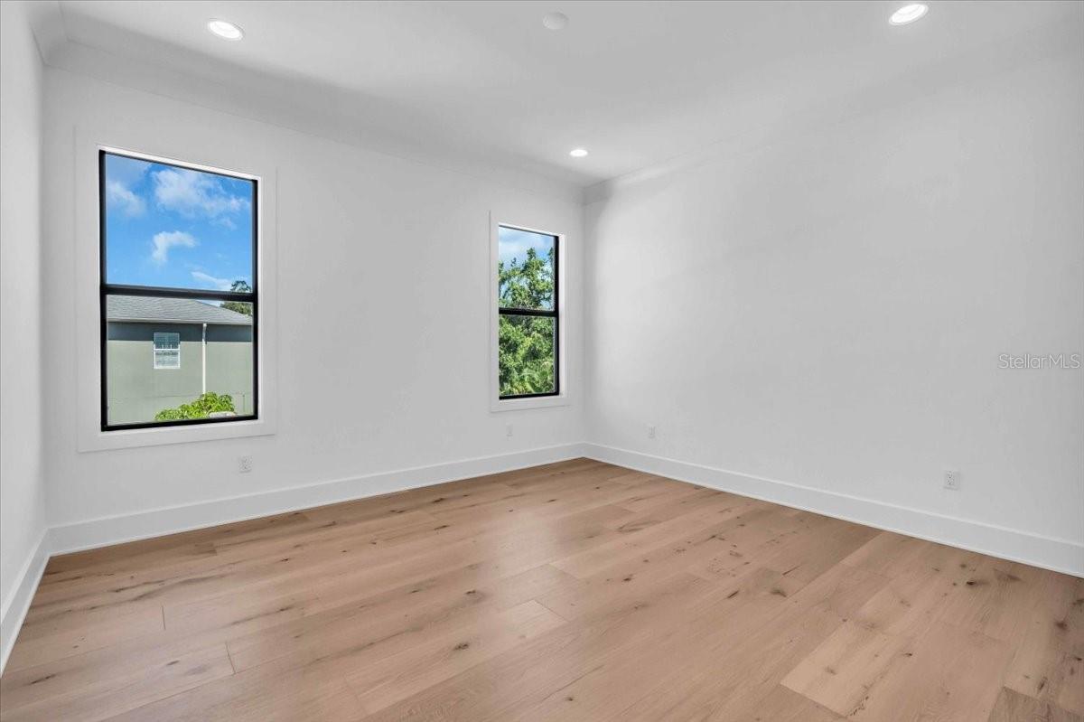 4607 W LAMB AVE, TAMPA, FL, 33629