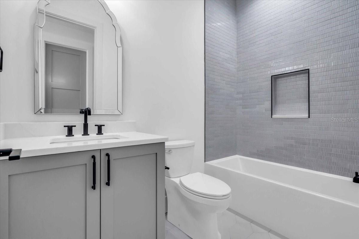 4607 W LAMB AVE, TAMPA, FL, 33629