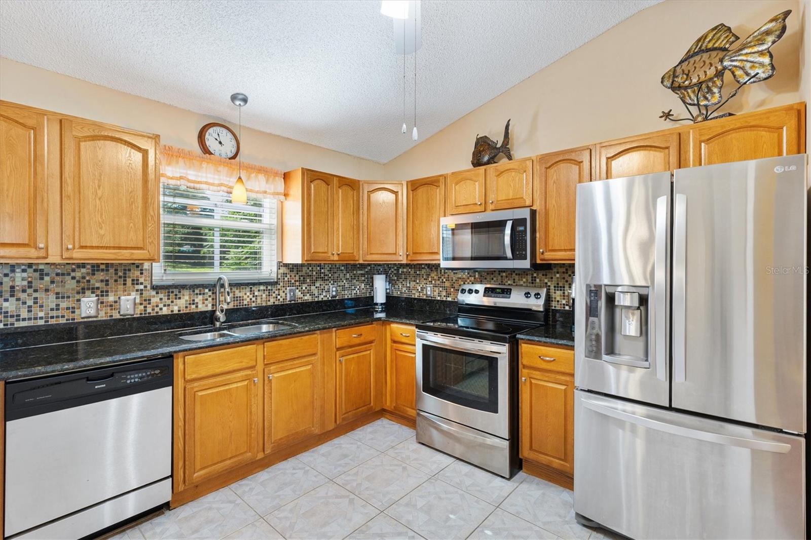 917 CAMINO DEL REY DR, THE VILLAGES, FL, 32159