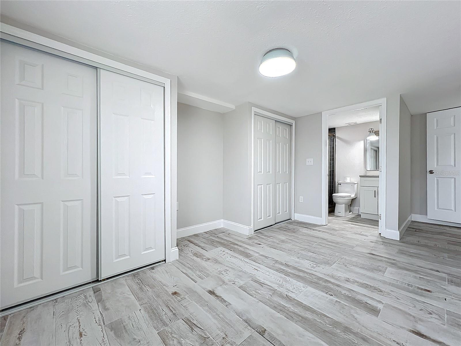 2107 PINE TER, SARASOTA, FL, 34231