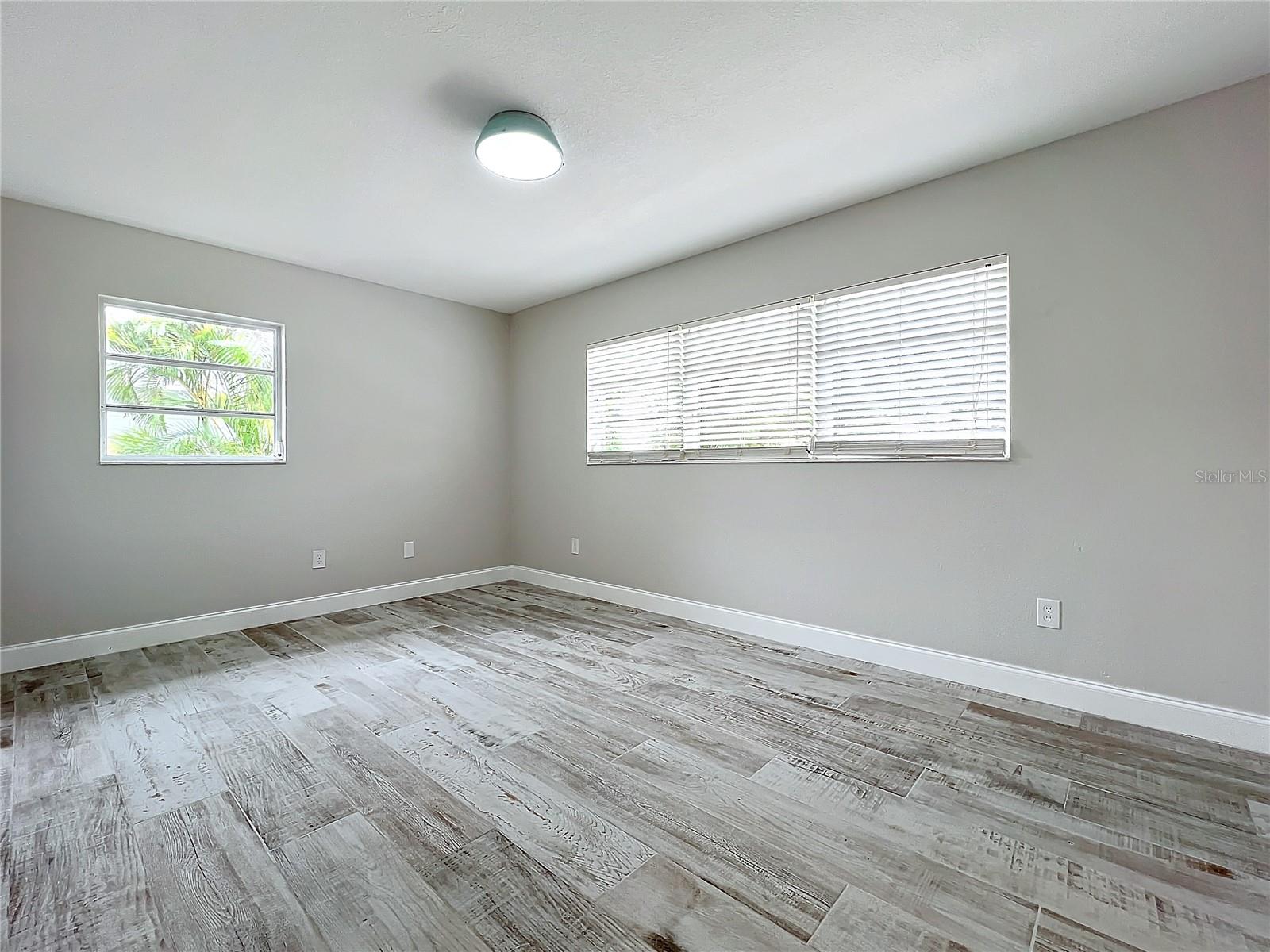 2107 PINE TER, SARASOTA, FL, 34231