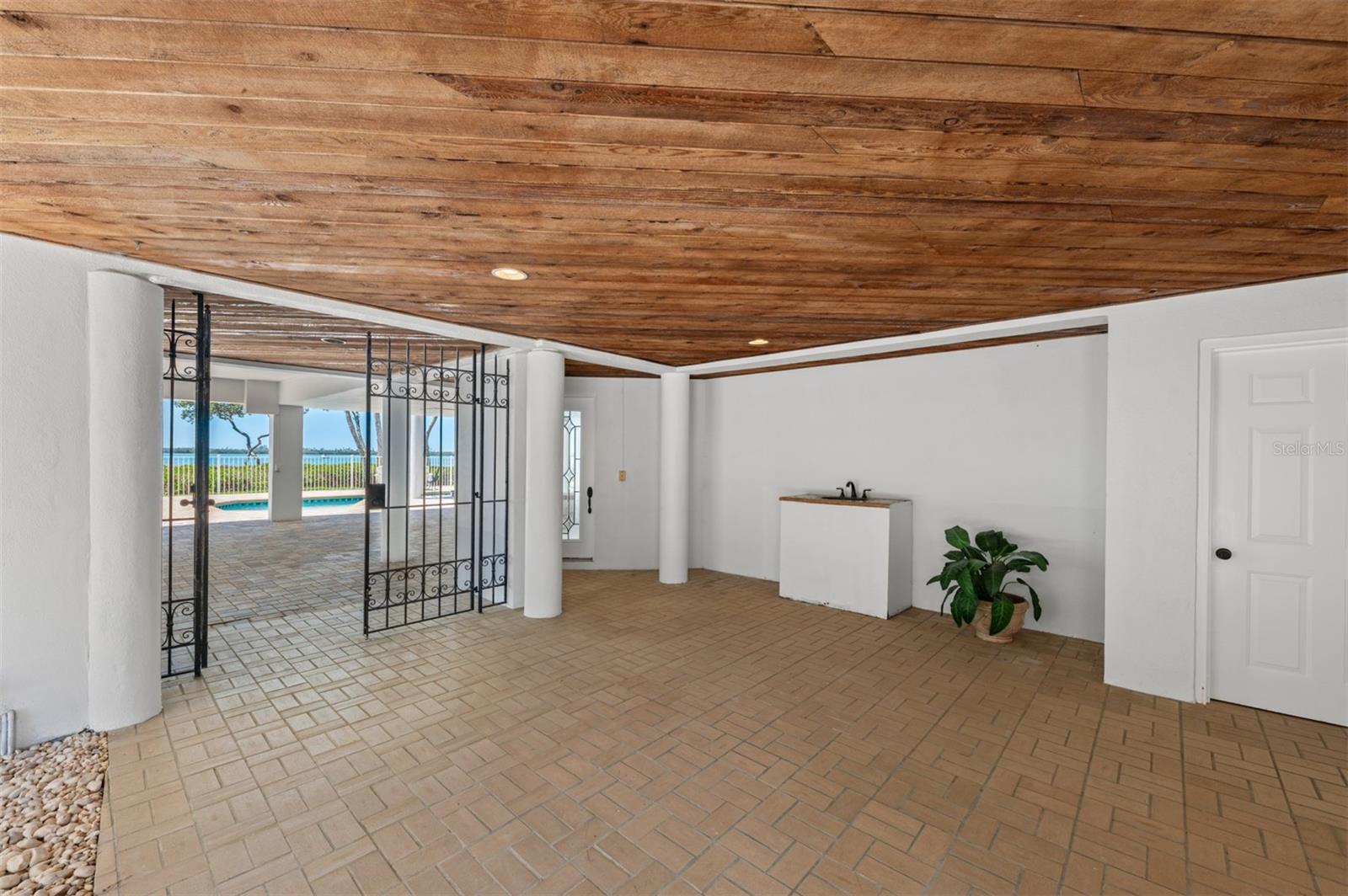 78 TIDY ISLAND BLVD, BRADENTON, FL, 34210