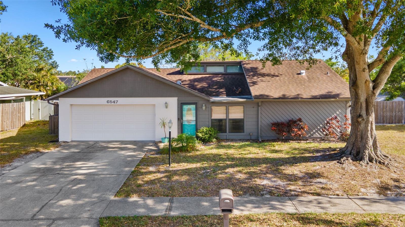 A4649845 Property Photo