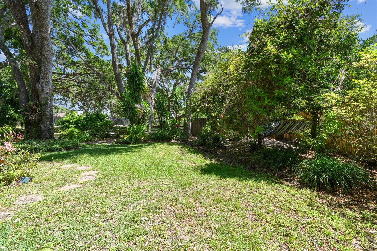 1816 CURRY RD, LUTZ, FL, 33549