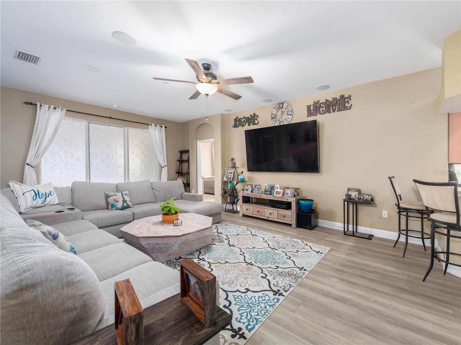 6018 GANNETDALE DR, LITHIA, FL, 33547