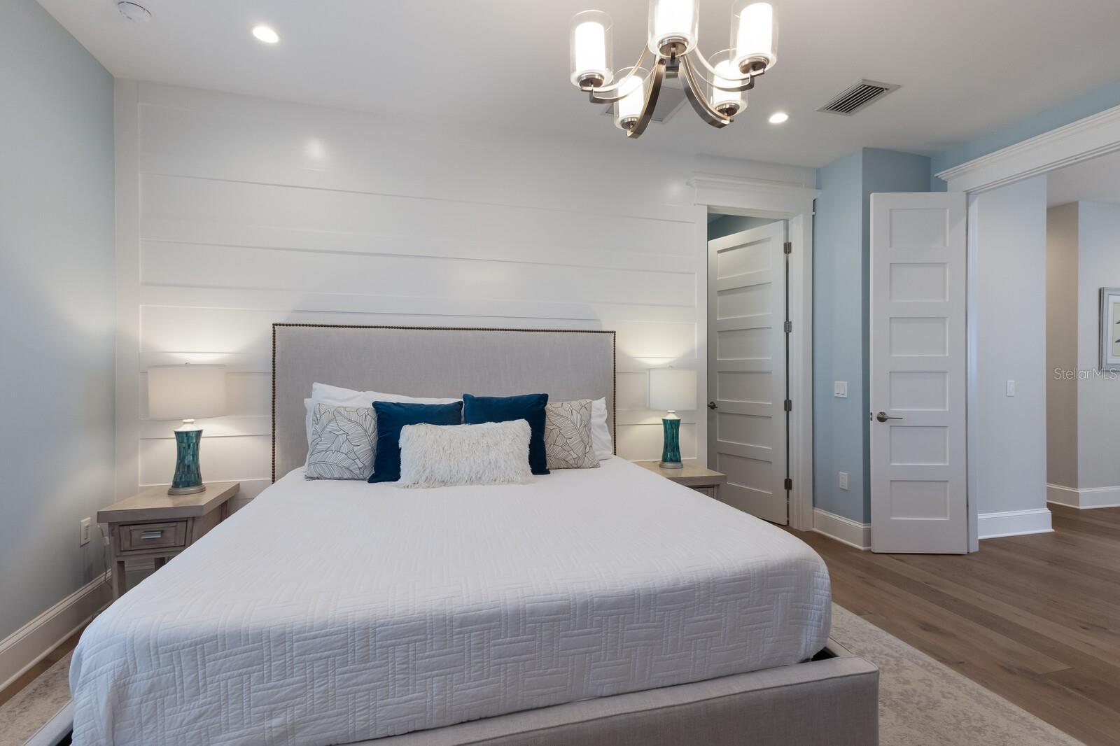 A4649861 Property Photo