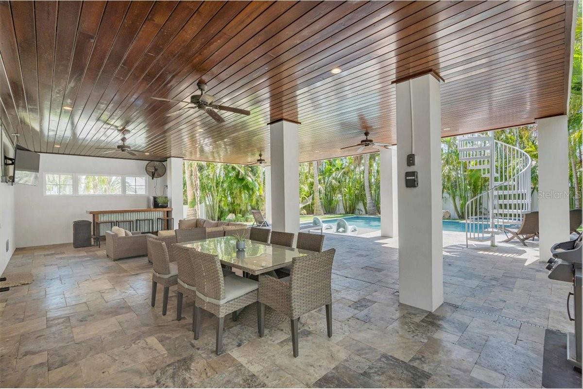 A4649861 Property Photo