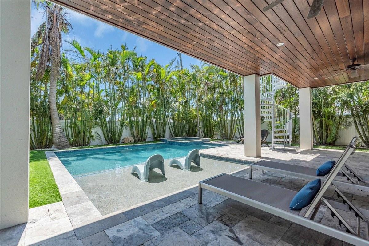 A4649861 Property Photo