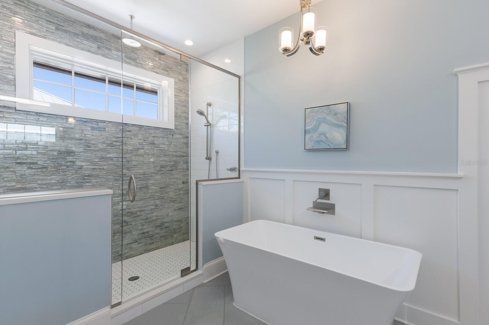 A4649861 Property Photo