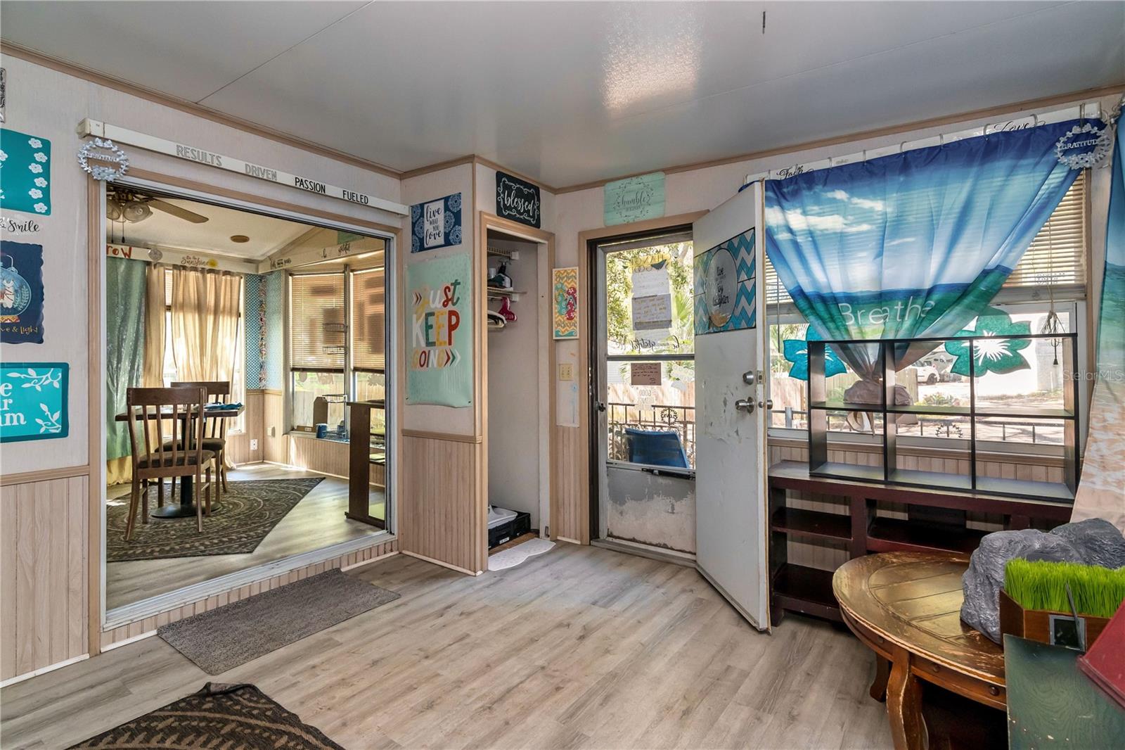 O6302153 Property Photo