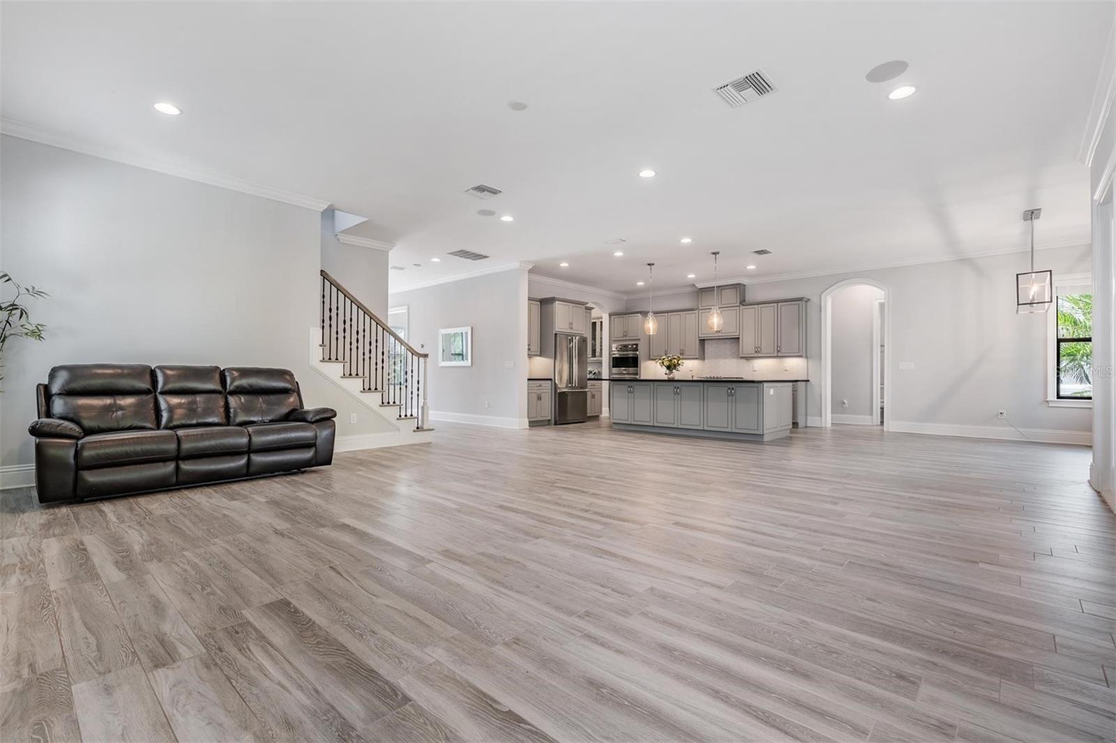 207 CHIPPEWA AVE, TAMPA, FL, 33606