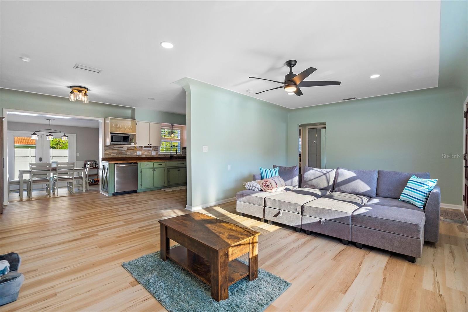 7690 91ST ST, SEMINOLE, FL, 33777