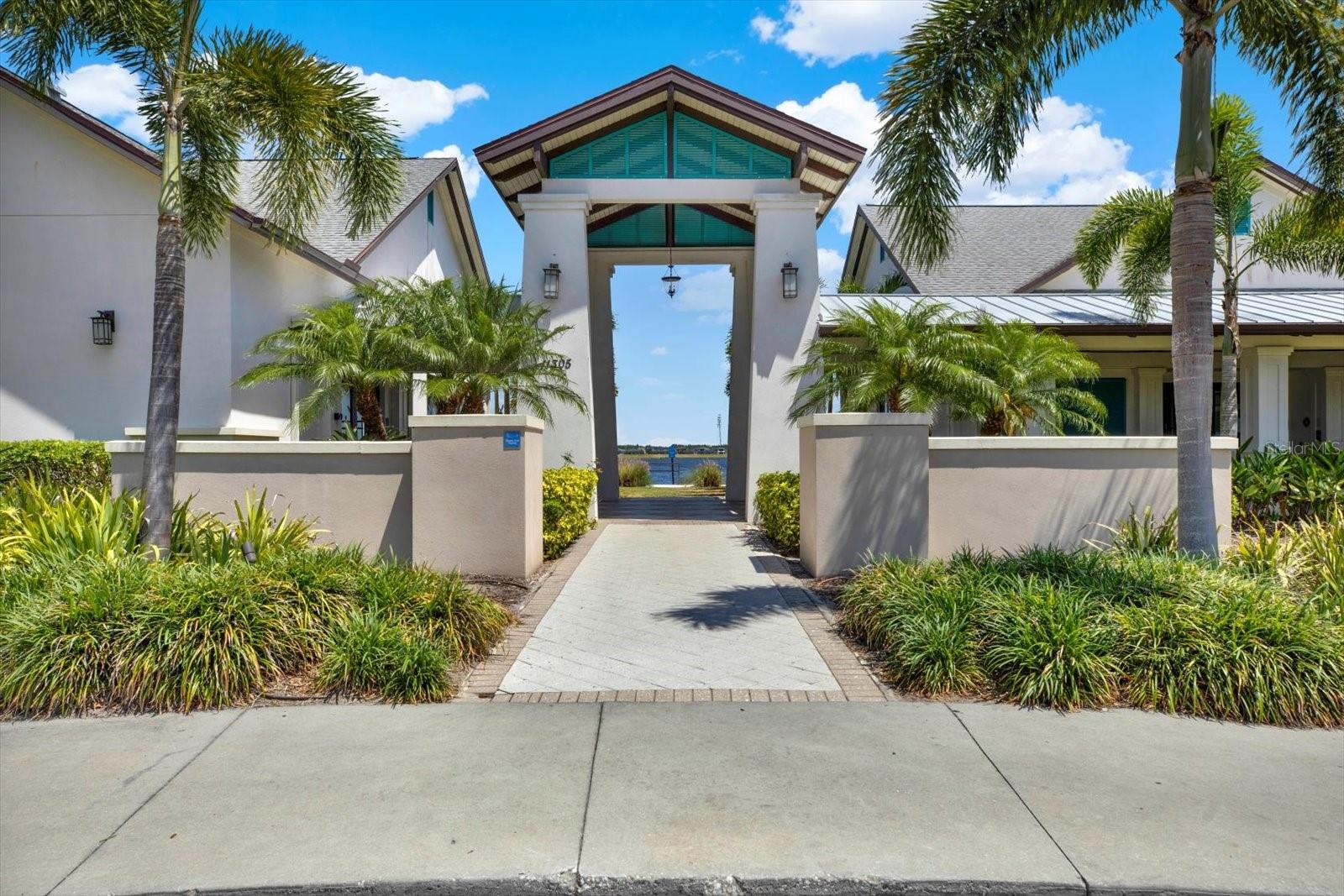 11743 LAKE LUCAYA DR, RIVERVIEW, FL, 33579