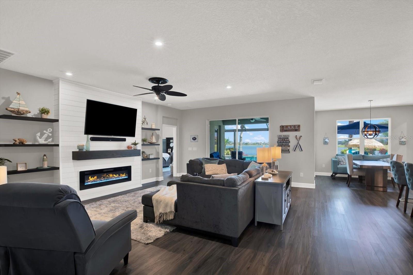 11743 LAKE LUCAYA DR, RIVERVIEW, FL, 33579