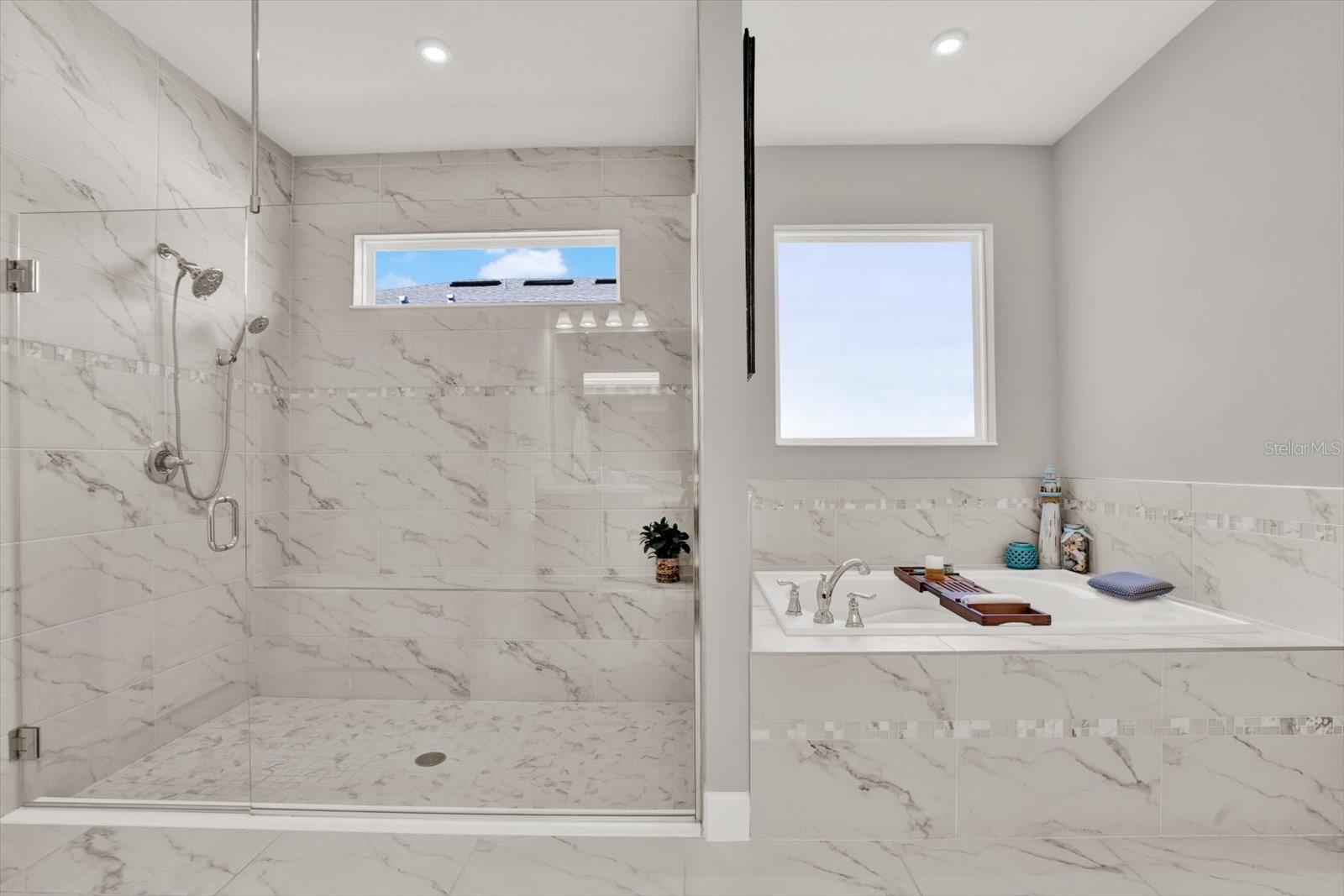 11743 LAKE LUCAYA DR, RIVERVIEW, FL, 33579